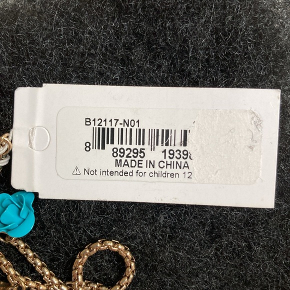 Betsey Johnson, Sail Away With Me, Ship Wheel Pendant - Picture 14 of 14